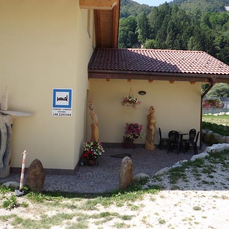 Bed and Breakfast Ai Vecchi Molini Castello Tesino Esterno foto
